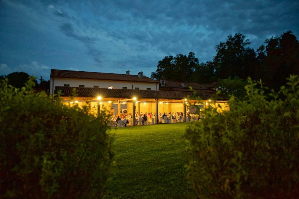 Locanda Perinella Castelgomberto Exterior photo